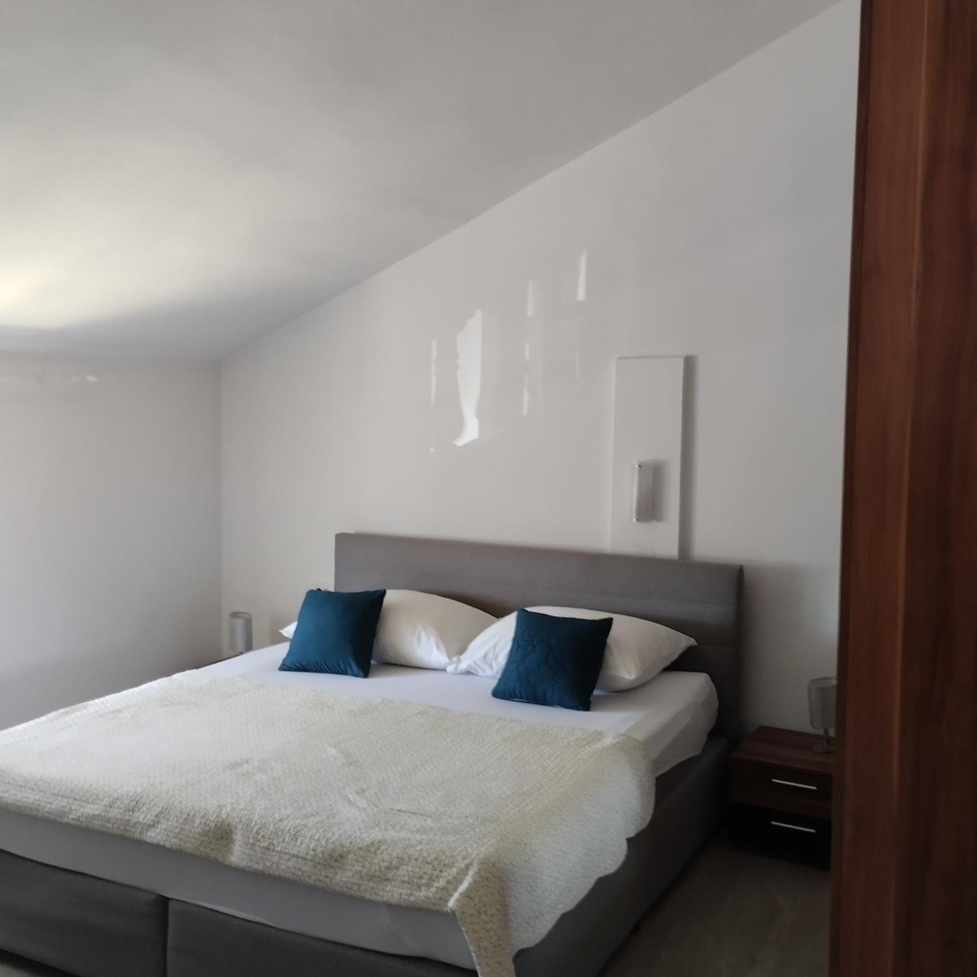 Apartmani Gero Lopar Bagian luar foto