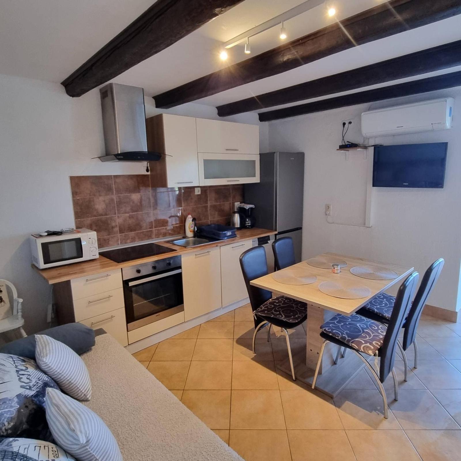 Apartmani Gero Lopar Bagian luar foto